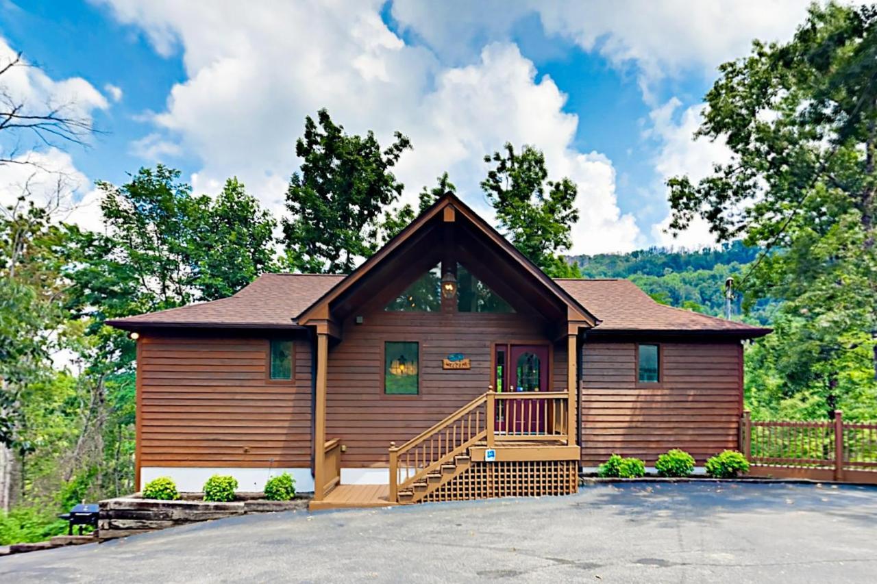 Campfire Lodge Gatlinburg Exterior photo